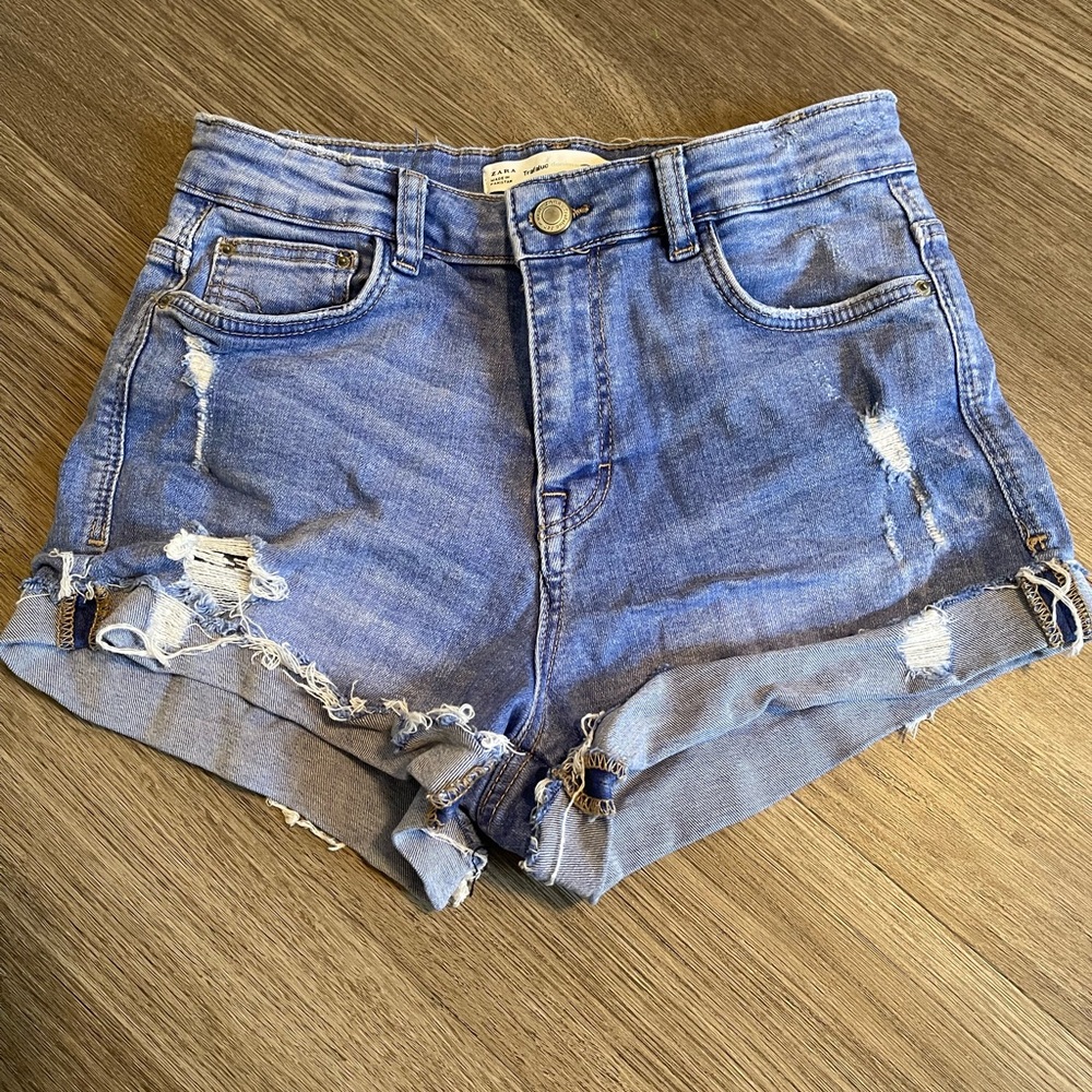 Zara Jean Shorts size 4